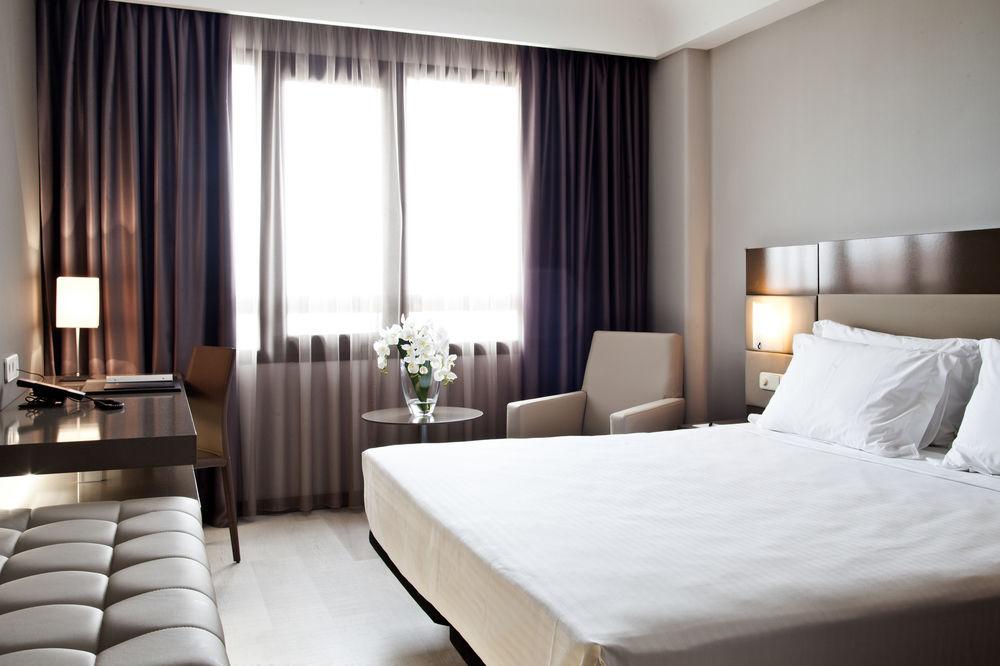 Ac Hotel Iberia Las Palmas By Marriott Bagian luar foto