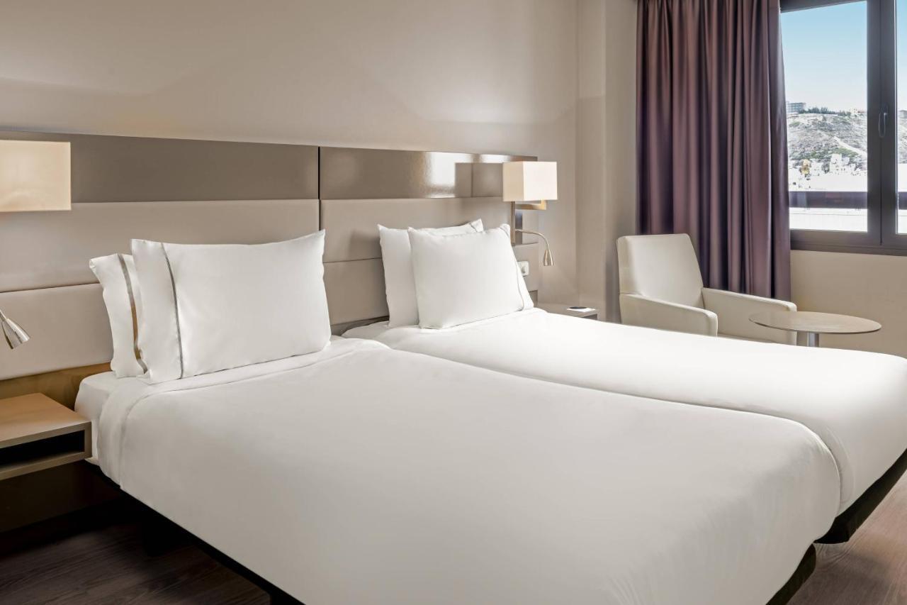 Ac Hotel Iberia Las Palmas By Marriott Bagian luar foto