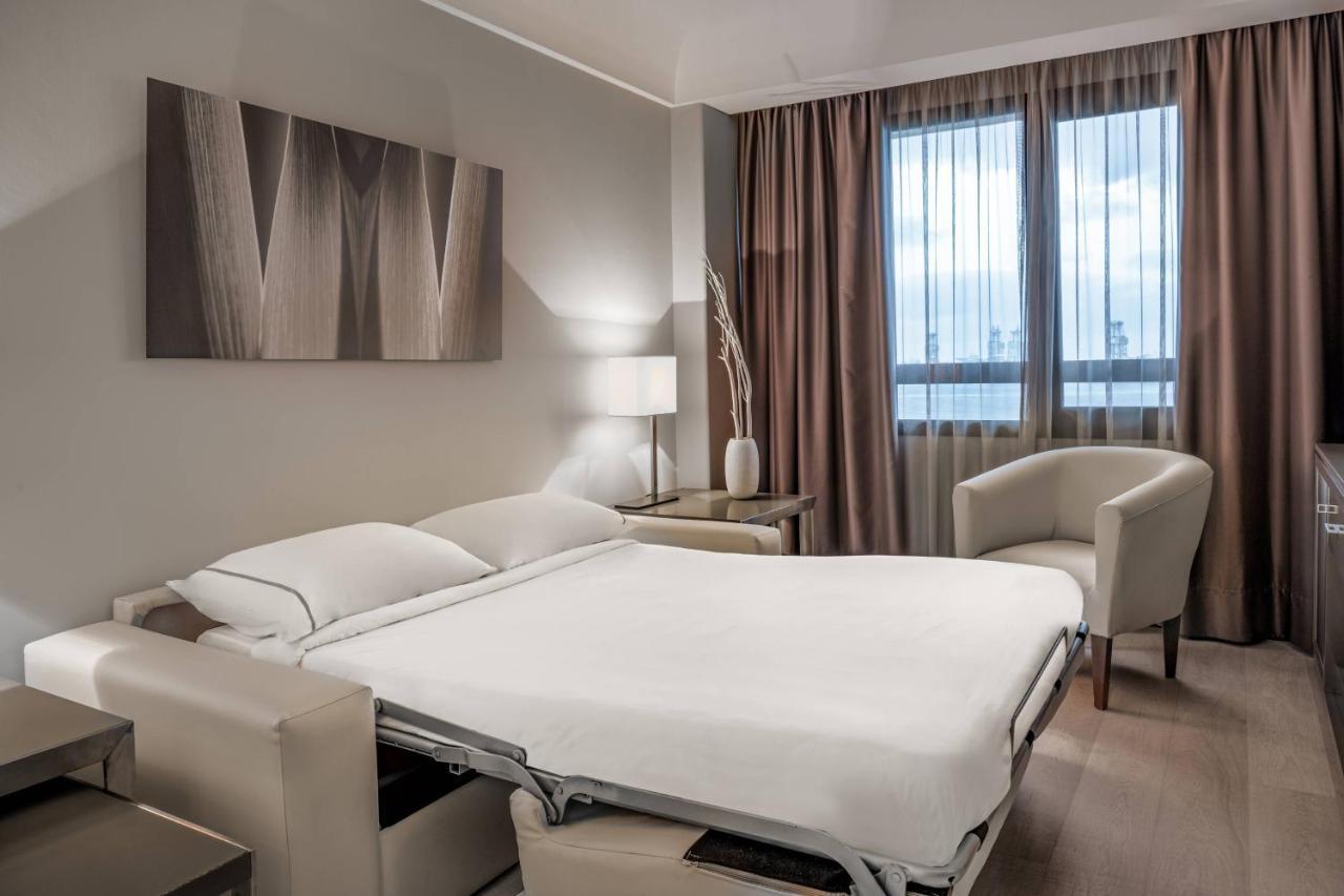 Ac Hotel Iberia Las Palmas By Marriott Bagian luar foto