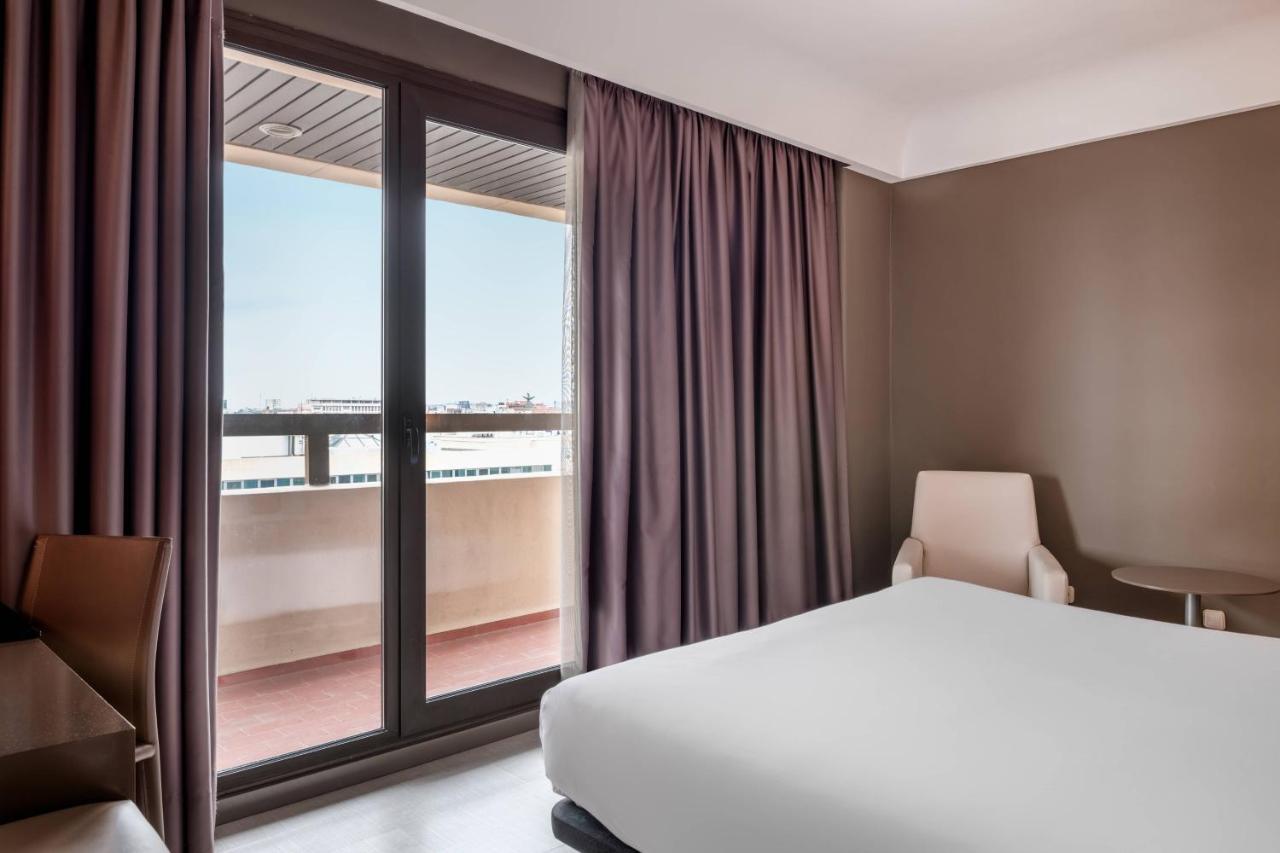 Ac Hotel Iberia Las Palmas By Marriott Bagian luar foto