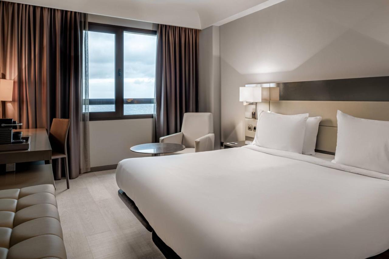 Ac Hotel Iberia Las Palmas By Marriott Bagian luar foto