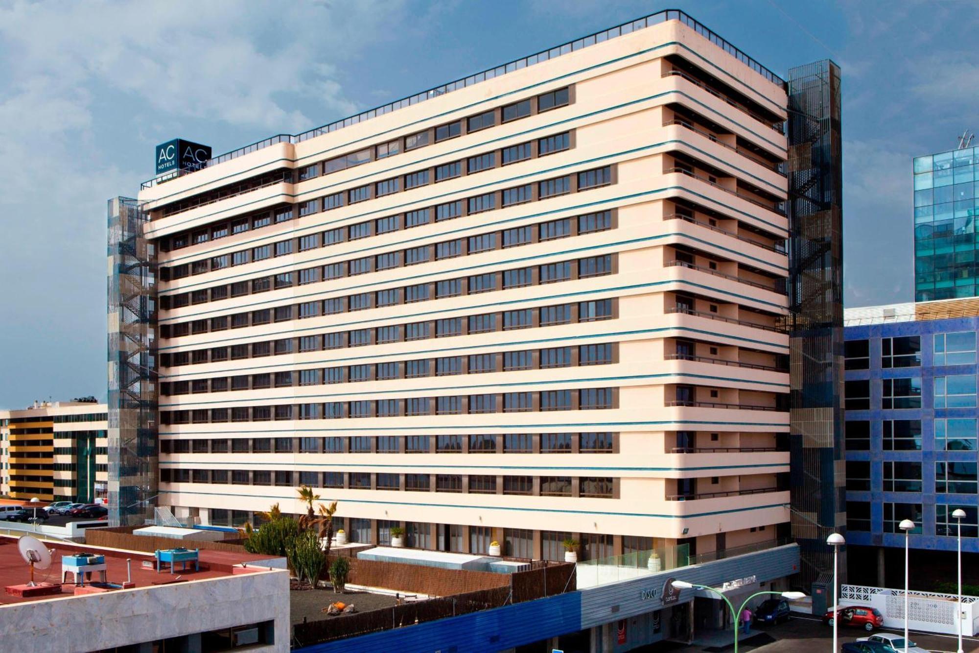 Ac Hotel Iberia Las Palmas By Marriott Bagian luar foto