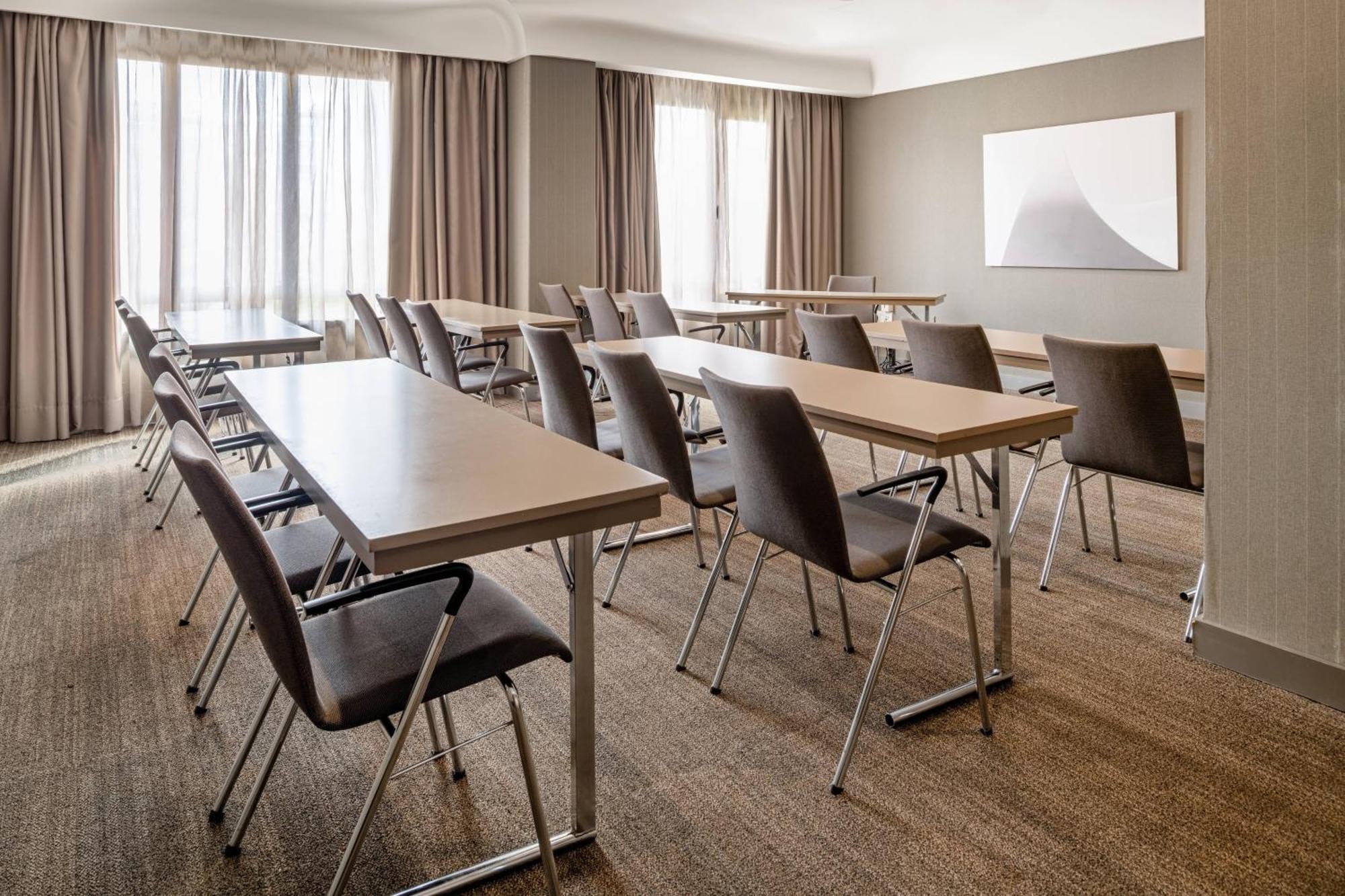 Ac Hotel Iberia Las Palmas By Marriott Bagian luar foto