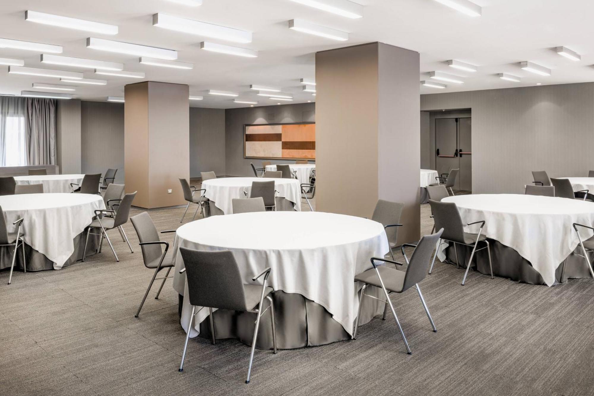Ac Hotel Iberia Las Palmas By Marriott Bagian luar foto